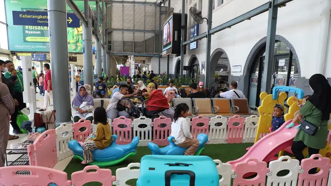 KAI Mau Tambah Area Bermain Anak di 25 Stasiun Kereta Api