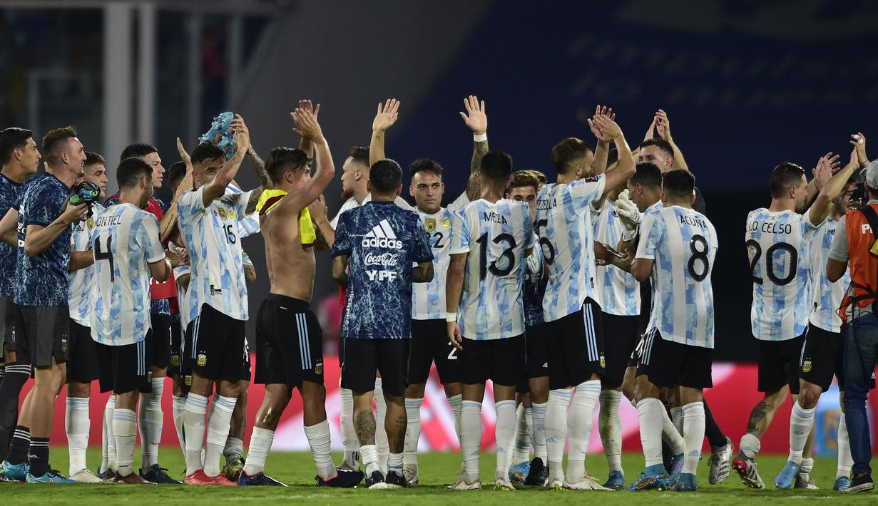 Argentina telah membuat 18 penampilan di putaran final Piala Dunia sejak 1930. La Albiceleste berhasil mengamankan tempat di Piala Dunia 2022 Qatar usai finis kedua di bawah Brasil pada kualifikasi zona CONMEBOL. (AP/Gustavo Garello)