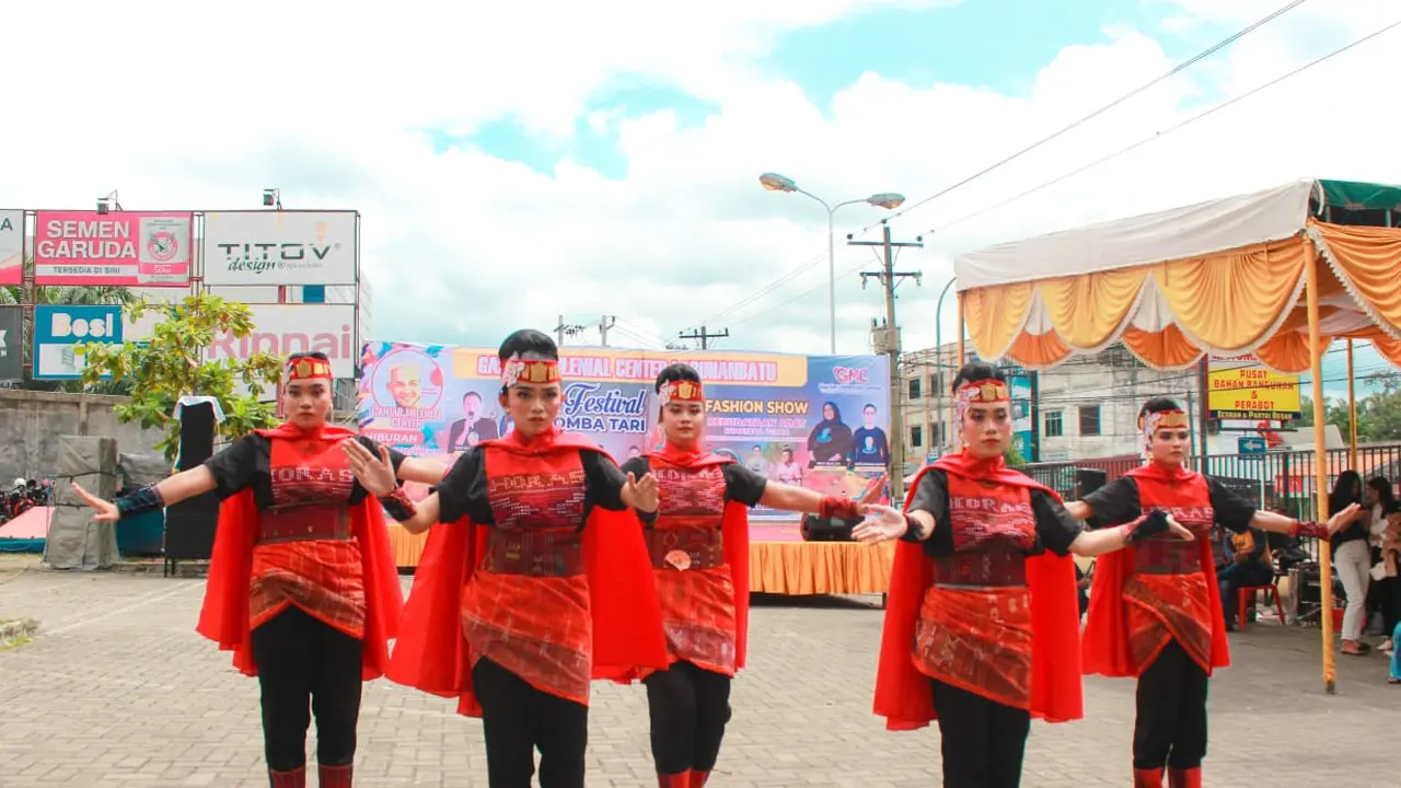 Festival tari adat Sumatera Utara (Istimewa)