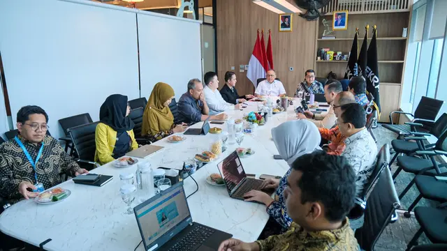 Menteri Ekraf Teuku Riefky Harsya menerima audiensi Kepala BRIN Laksana Tri Handoko