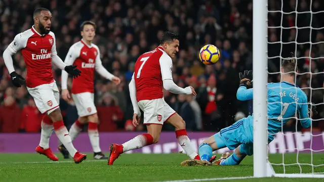 Manchester United Pecundangi Arsenal 3-1