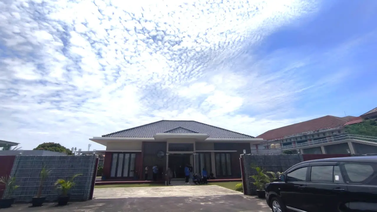 Terjerat Dugaan Tipikor, Rumah Gedongan Crazy Rich Palembang Disita Kejati Sumsel