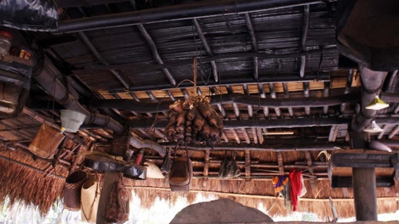 Melihat lebih dekat Rumah Gudang, hunian suku pedalaman Alor