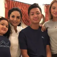 Krisdayanti dan Aurel Hermansyah