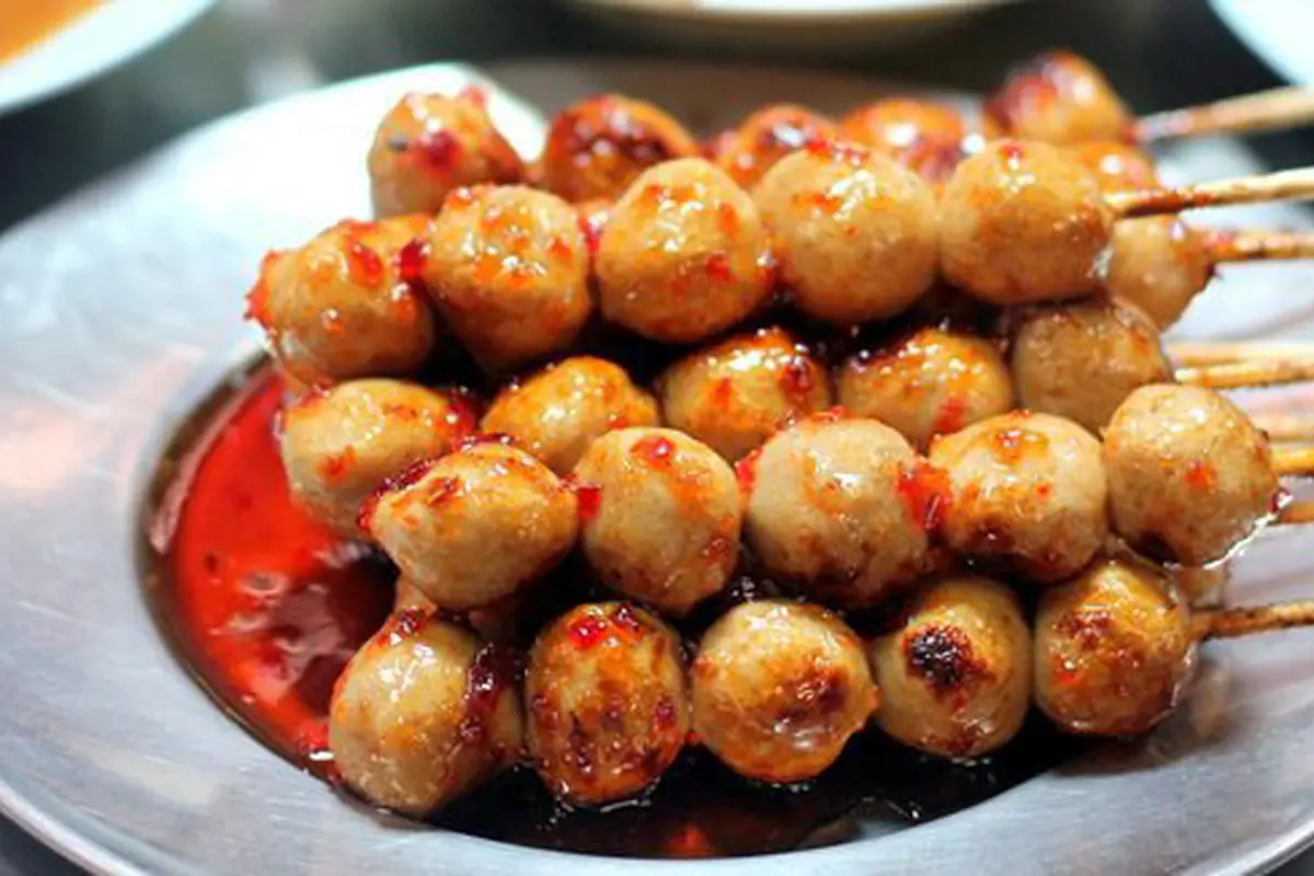 Cilok sate pedasnya nendang/copyright Miss Tam Chiak