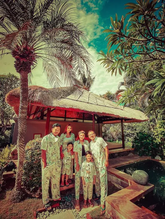 (Instagram/ashanty_ash)