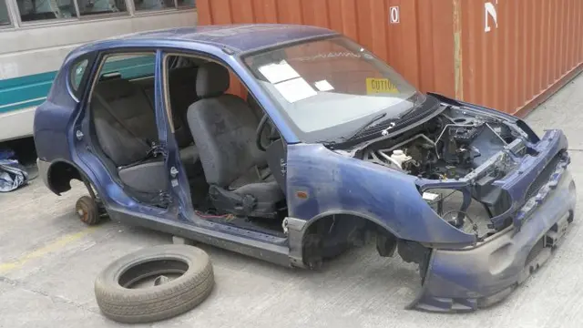 Negara Lelang Paketan Lamborghini Gallardo dan Toyota Camry (Lelang.co.id)