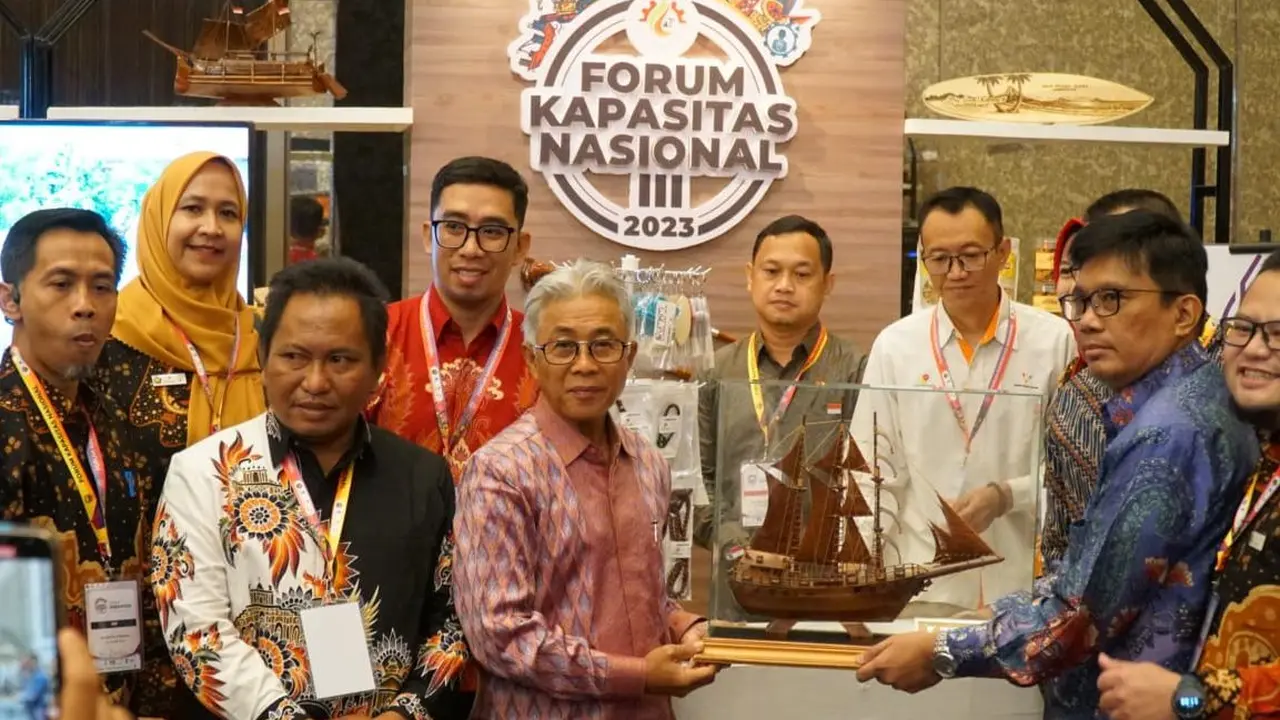 Forum Kapasitas Nasional III 2023 wilayah Jawa, Bali, Madura dan Nusa Tenggara yang dihelat SKK Migas di Surabaya menghadirkan 17 pelaku usaha kecil dan menengah binaan perusahaan operator migas atau KKKS (Kontraktor Kontrak Kerja Sama). (Dok SKK Migas)