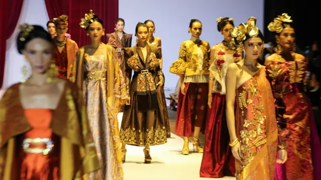 LANGKAH Spring Summer Collection 2023 Karya 25 Tahun Perjalanan Denny Wirawan