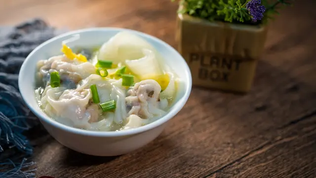 Wonton Soup