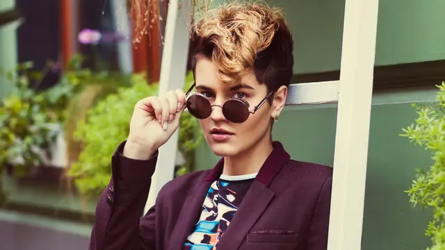 Bergaya Ala “Cewek Bumi” dengan Outfit Earth Tone, 4 Fashion Item Ini Wajib Dicoba (2)