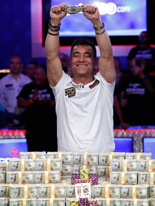 Foto Juara Poker Dunia Hossein Ensan Raih Rp 139 Miliar Global Liputan6 Com