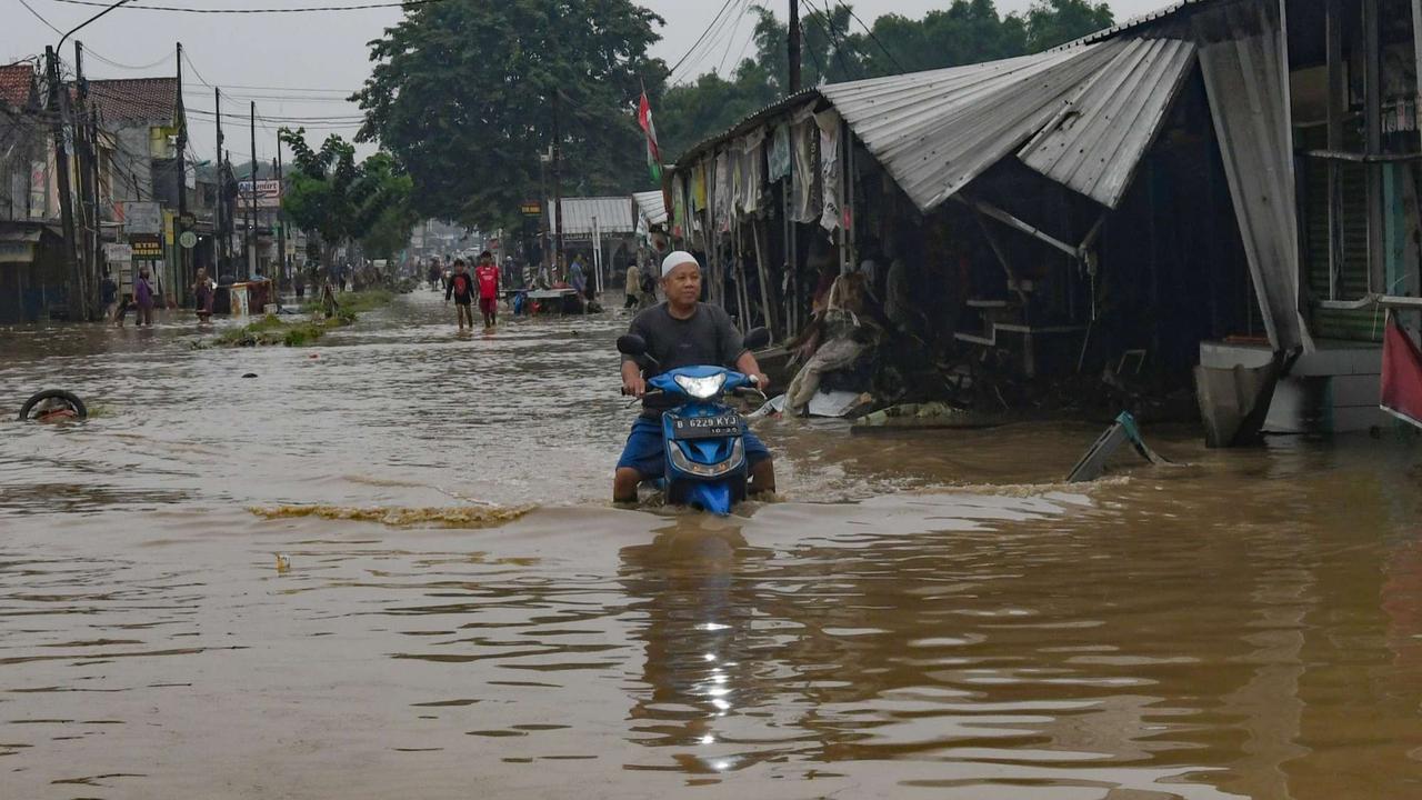 Banjir rendam perbatasan Bekasi-Bogor