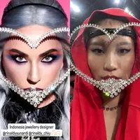 Totalitas fashion Patricia Gouw di konser Lady Gaga Singapura. Face shield ‘Refounders’ karya Rinaldy Yunardi jadi sorotan. [@patgouw].