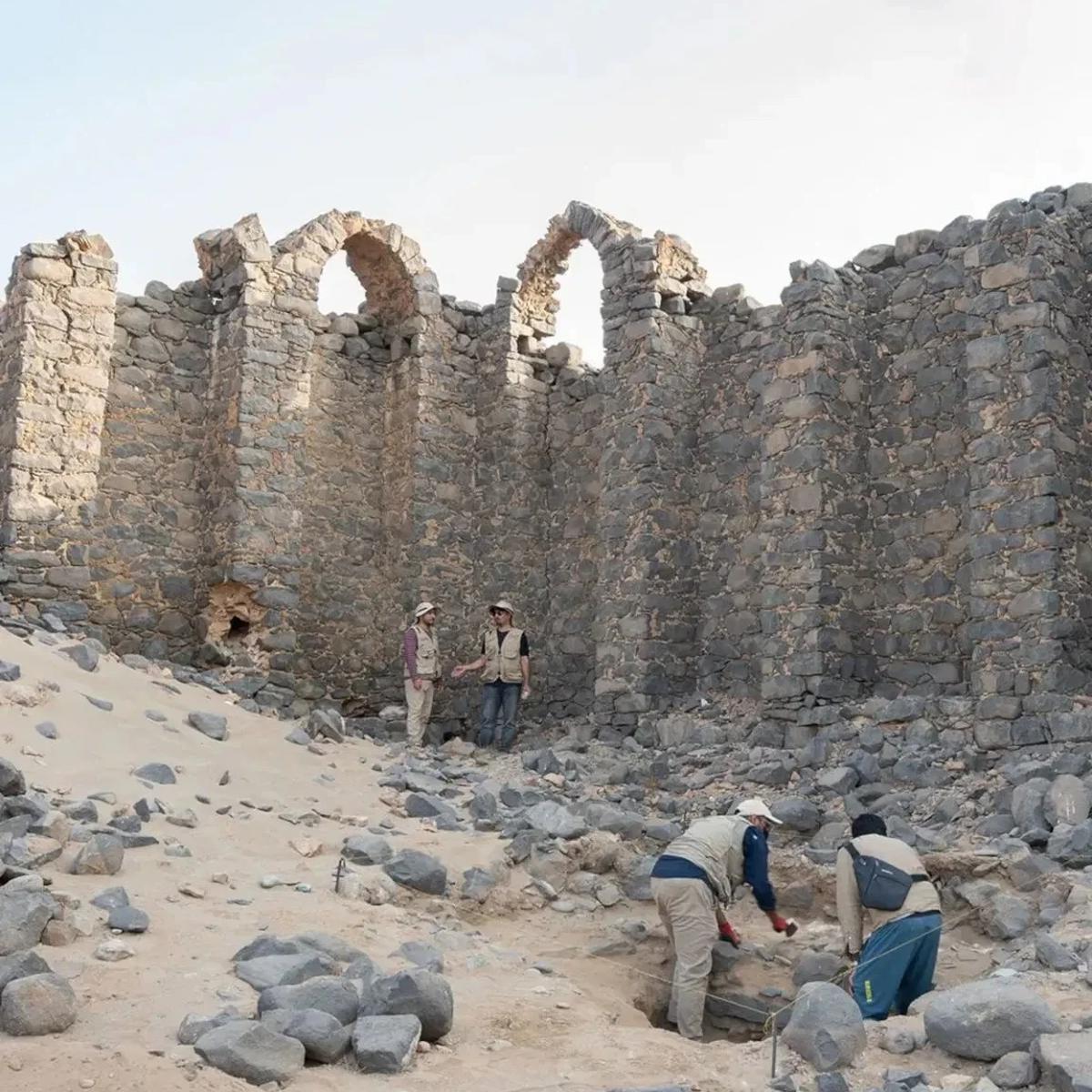 artefak arekologi di arab saudi