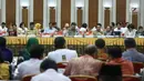 Sejumlah peserta mengikuti Sidang Uji Publik Rancangan Peraturan KPU di Gedung KPU, Jakarta, Selasa (15/8). Sidang tersebut membahas tiga agenda salah satunya Tahapan, Progam, dan Jadwal penyelenggaraan Pemilu 2019. (Liputan6.com/Johan Tallo)