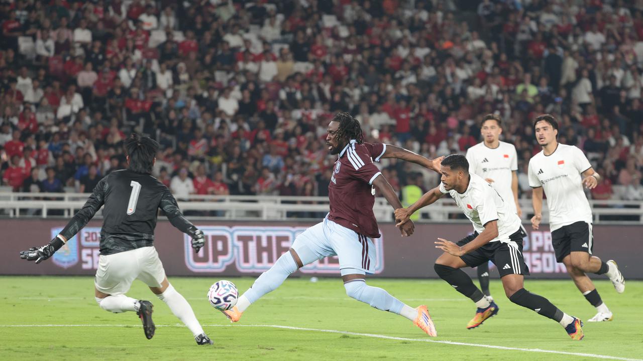 Aston Villa Tundukkan Indonesia All Stars