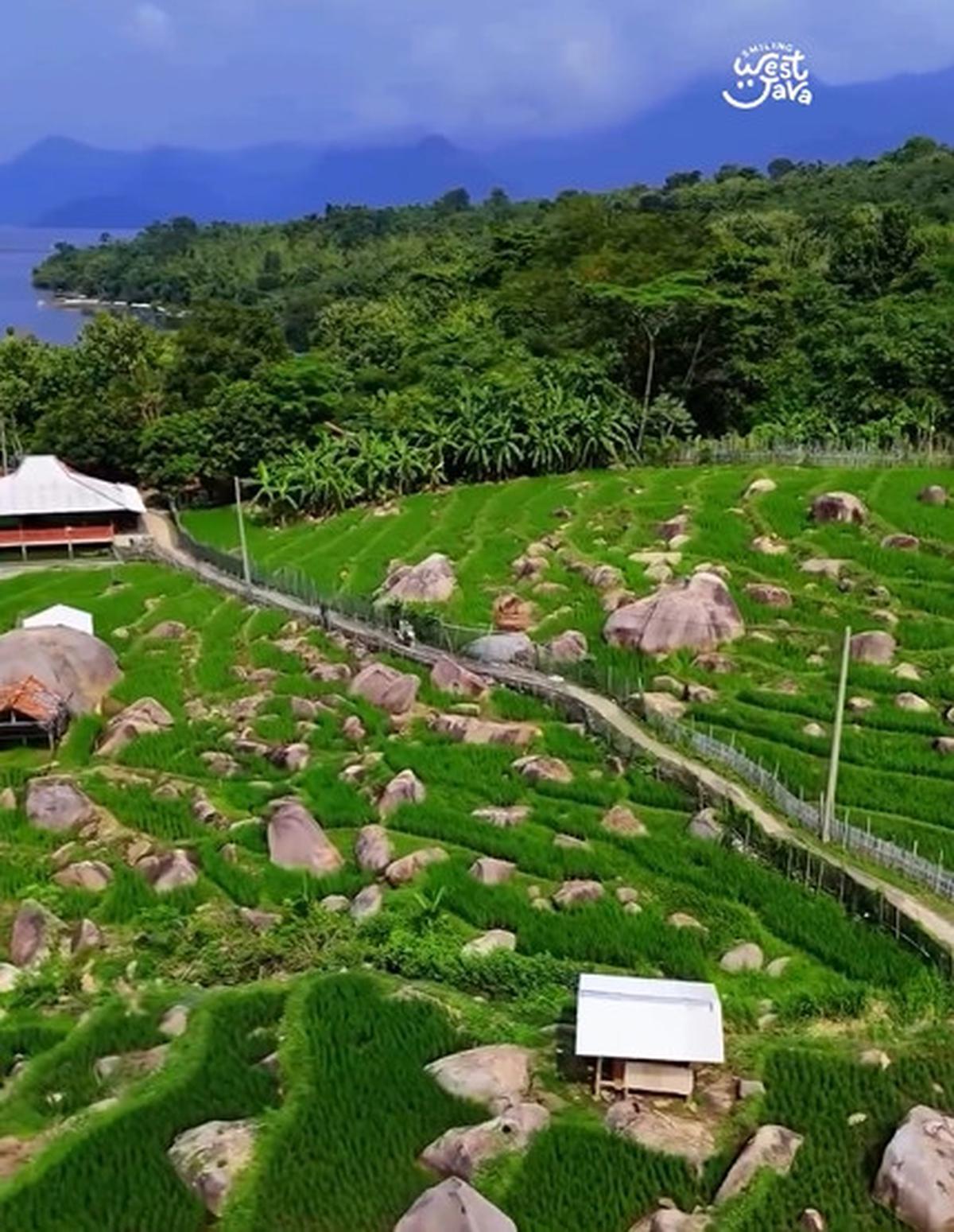 Stone Park Pasir Kole Purwakarta
