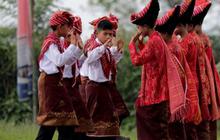 Uniknya Guro-guro Aron, Seni Budaya Khas Tanah Karo Beranggotakan Muda-mudi saat Mengerjakan Ladang