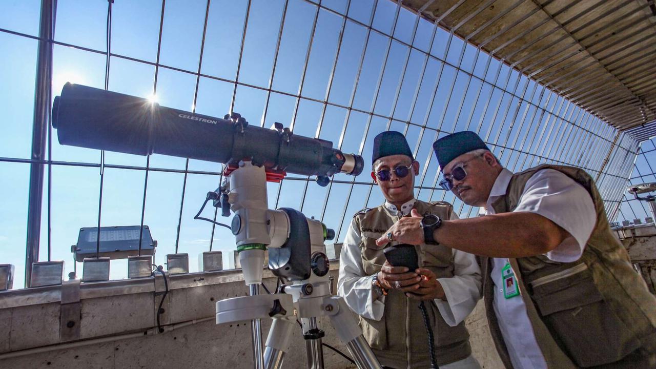 Tim Hisab Rukyat Kemenag pantau hilal dari puncak Monas