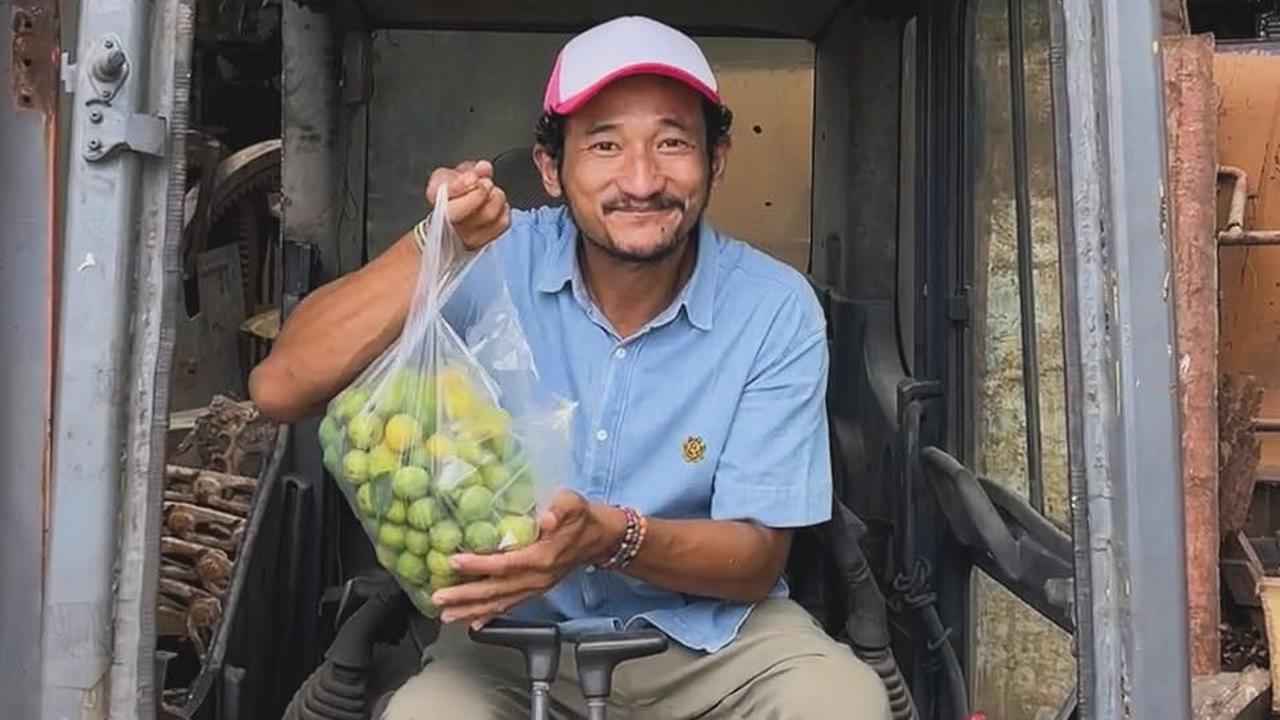 Ingat Isa Bajaj Komedian, Begini Kabar Terbarunya Jualan Belut