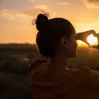 Berikut rutinitas yang meningkatkan kepercayaan dan self-love untuk diri sendiri./copyright pexels/Hassan OUAJBIR