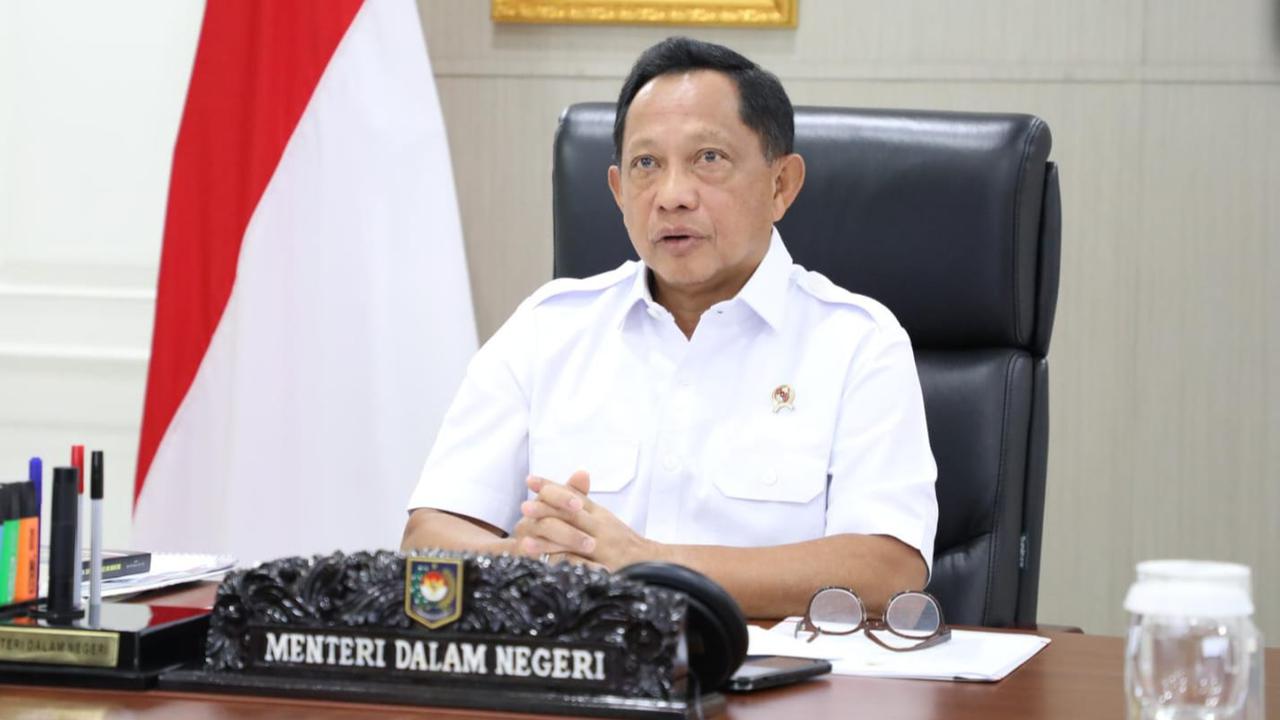 Mendagri Tito Instruksikan Kepala Daerah Perkuat Satlinmas & Dorong Forkopimda untuk Jaga Situasi Kondusif
