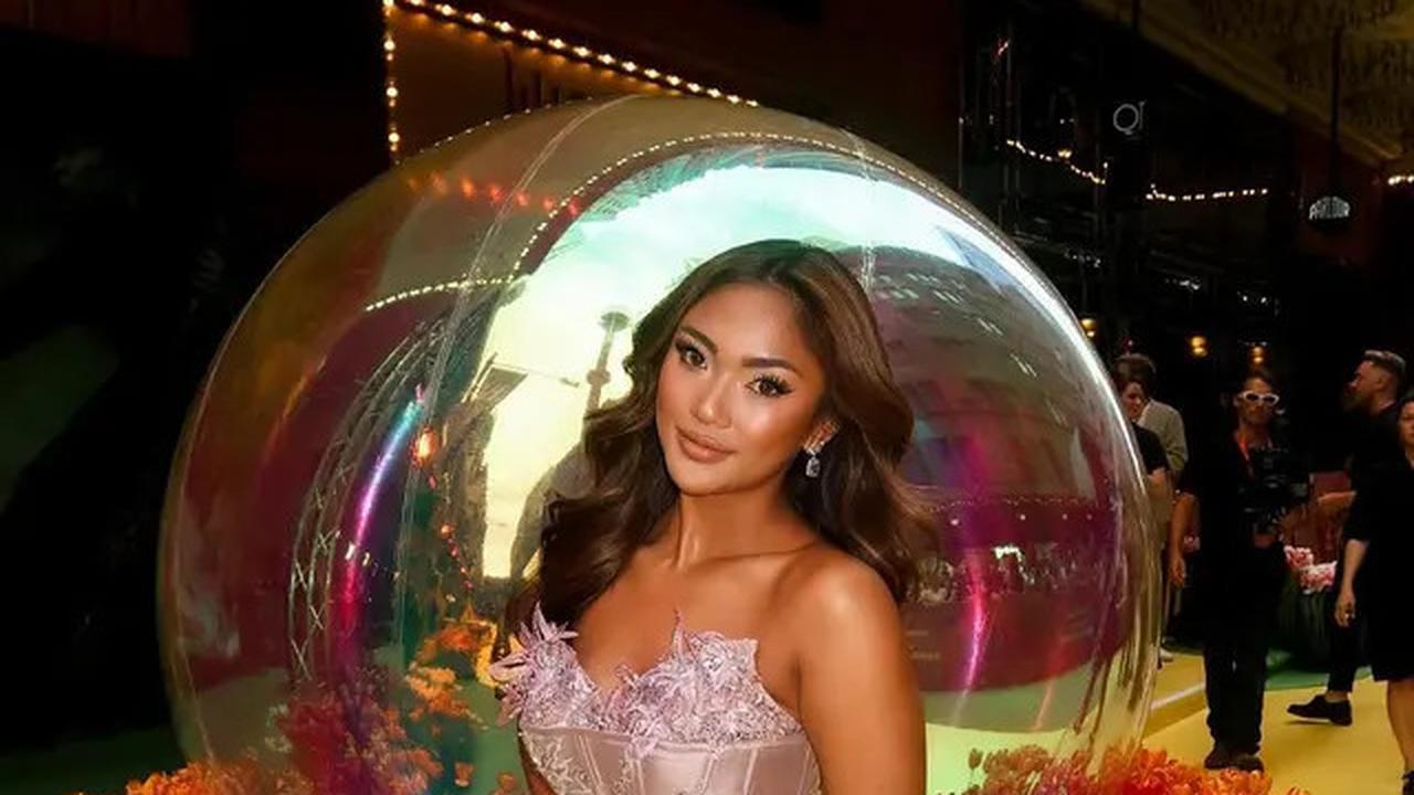 Marion Jola Dapat Wejangan Penting dari Ariana Grande Saat Hadiri Premiere Wicked di Australia