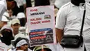 Massa merupakan tenaga honorer seperti tenaga teknis, tenaga kesehatan, dan tenaga pendidikan. (Liputan6.com/Johan Tallo)