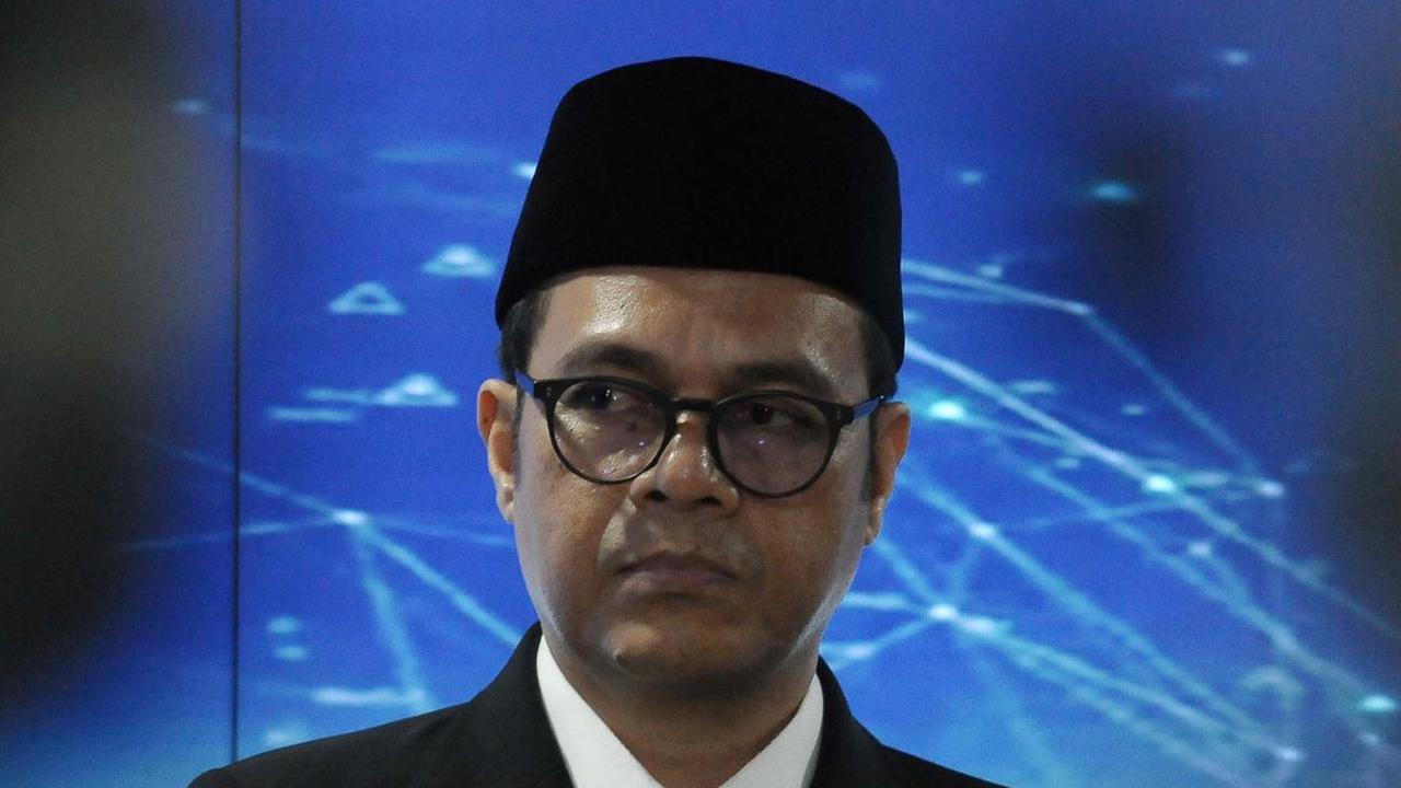 Selain itu, Presiden Joko Widodo (Jokowi) juga melantik Nezar Patria sebagai Wakil Menteri Komunikasi dan Informatika (Wamenkominfo) yang akan mendampingi Budi Arie Setiadi selama bertugas.