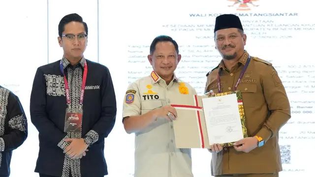 Kasatgas Tito Saksikan Penyerahan Bantuan Keuangan Daerah untuk Pemulihan Pascabencana di Aceh