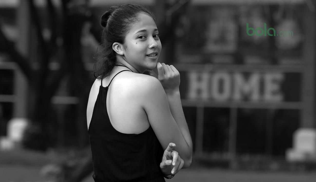 Shita Marino lahir di Denpasar, 26 Agustus 1999  dengan nama lengkap Ni Komang Sitha Dewi Marino. (Bola.com/Nick Hanoatubun)