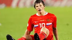Russian forward Andrei Arshavin reacts on the pitch at the end of the Euro 2008 championships semi-final football match Russia vs. Spain on June 26, 2008 at Ernst-Happel stadium in Vienna, Austria. AFP PHOTO / FRANCK FIFE