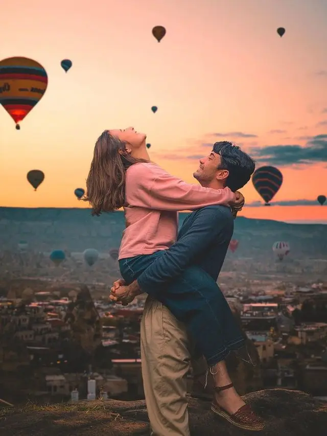 Main Film Bareng, Ini 6 Momen Manis Prilly Latuconsina dan Reza Rahadian