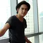 Adipati Dolken (Helmi Afandi/Liputan6.com)