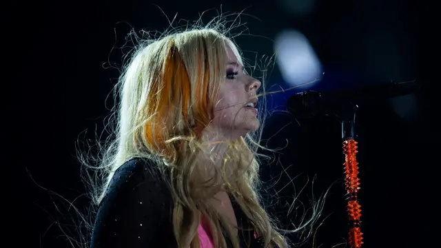 Avril Lavigne Tampil di Rock in Rio, Tuai Banyak Keluhan