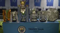 Enam trofi Manchester City pada Trophy Tour 2019 di Indonesia. (Bola.com/Aditya Wicaksono)