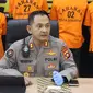 Kabid Humas Polda Gorontalo AKBP Desmont Harjendro saat melakukan konferensi pers (Arfandi Ibrahim/Liputan6.com)