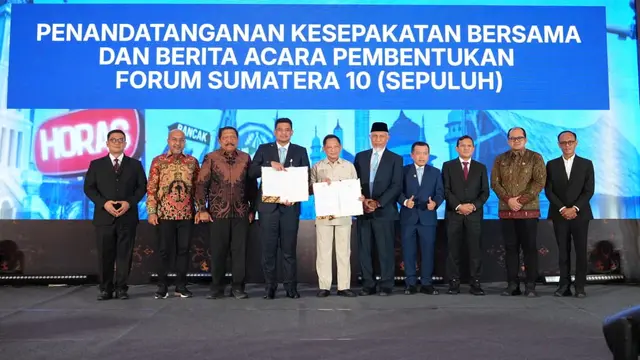 Menteri Dalam Negeri (Mendagri) Muhammad Tito Karnavian menghadiri Rapat Koordinasi Gubernur se-Sumatera.