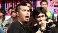 Ahmad Dhani Dikira Pelawak Oleh Paula Abdul