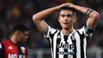 Reaksi pemain Juventus Paulo Dybala saat melawan Genoa pada pertandingan sepak bola Serie A Liga Italia di Stadion Luigi-Ferraris, Genoa, Italia, 6 Mei 2022. Juventus kalah 1-2. (Marco BERTORELLO/AFP)