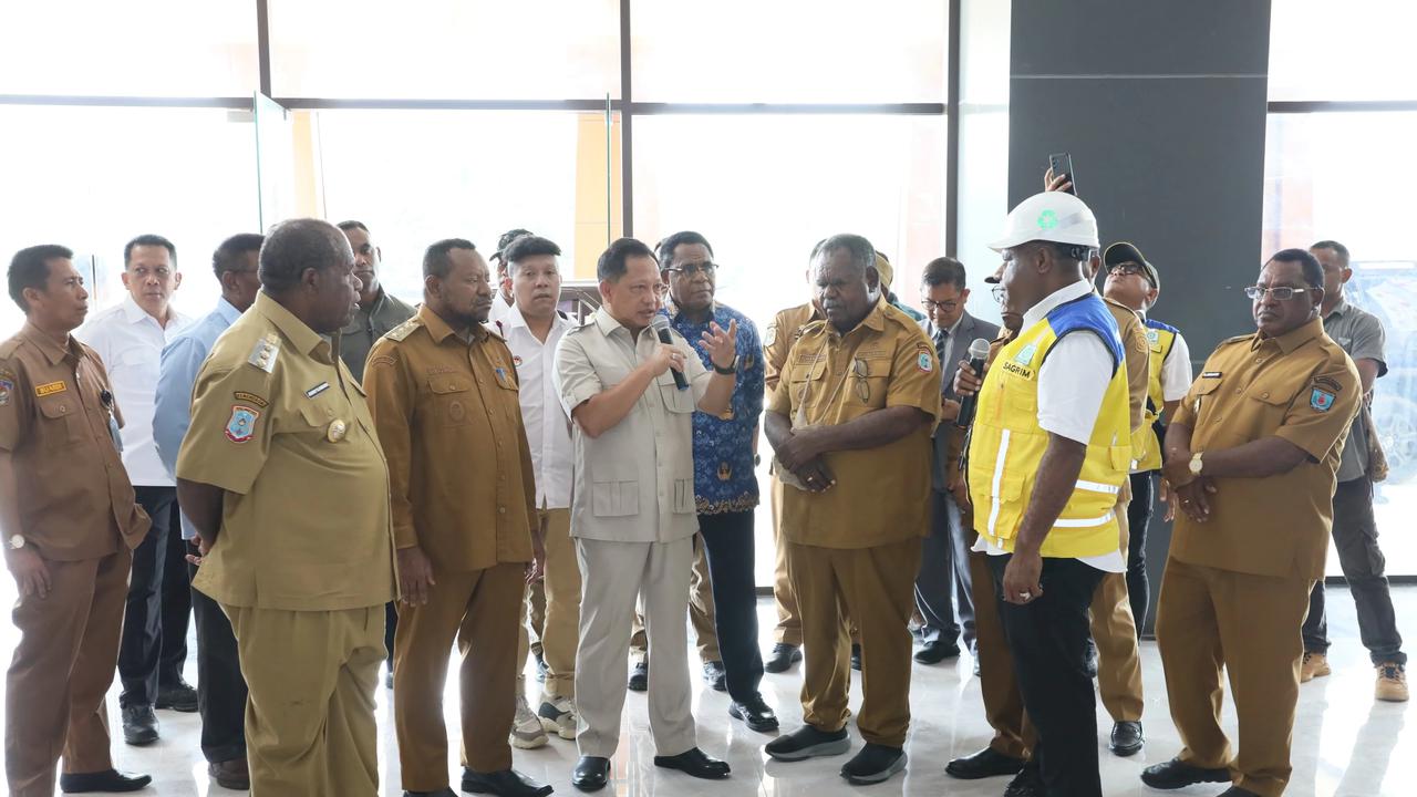 Awali Kunjungan, Mendagri Cek Progres Pusat Pemerintahan Papua Barat Daya