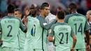 Bintang Portugal, Cristiano Ronaldo merayakan golnya ke gawang Rusia pada laga grup A Piala Konfederasi 2017 di Spartak Stadium, Moscow, (21/6/2017). Portugal menang 1-0. (AP/Ivan Sekretarev)