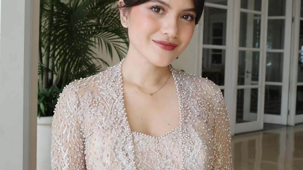Potret Marsha Aruan Pakai Kebaya Brokat Kutu Baru, Cantik Banget khas Indonesia