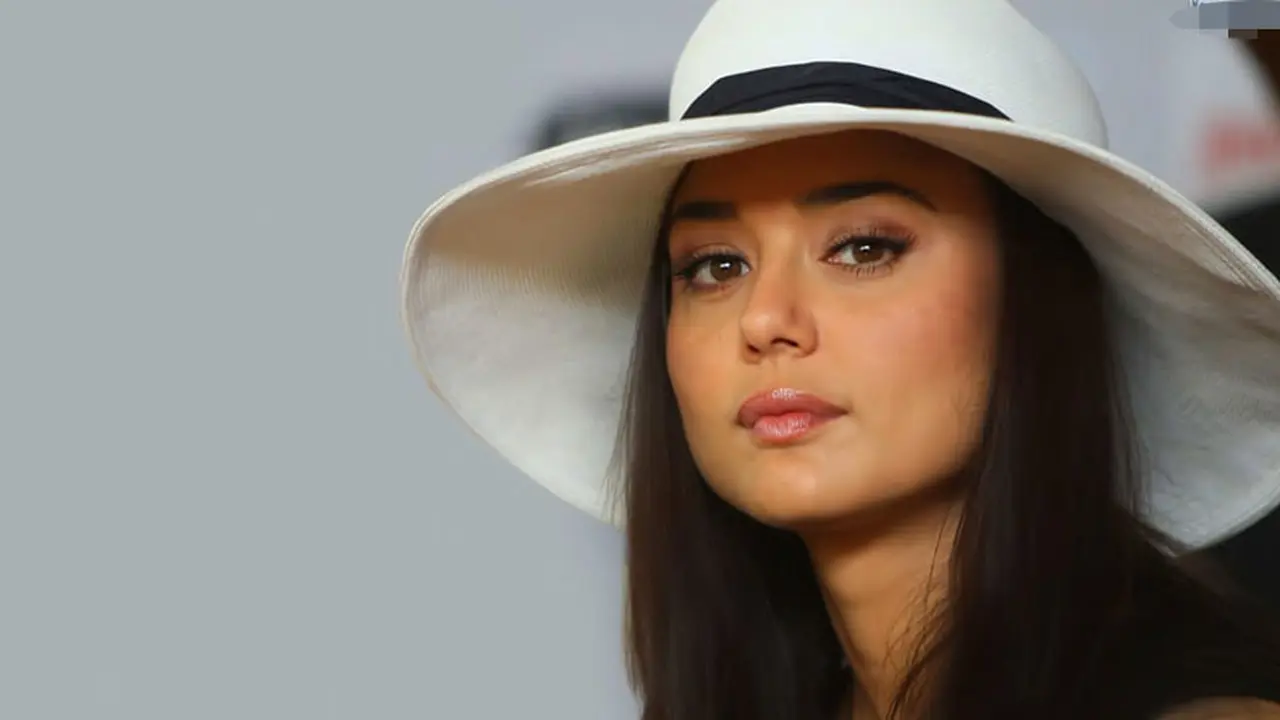 Mengapa Selebriti Bollywood Tak Mau Komentari Kasus Preity Zinta?