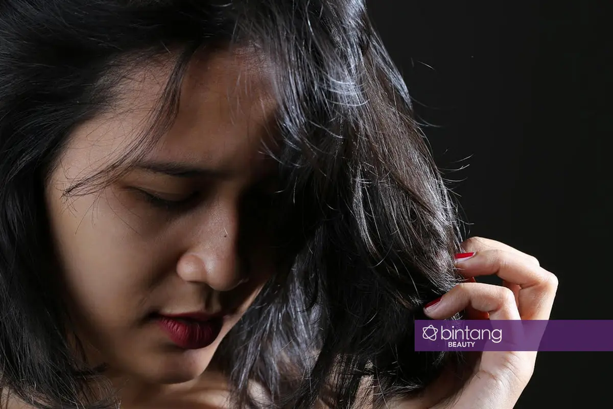 Tips: Biar Rambut Nggak Ketombean, Wajib Ikuti Cara Ini