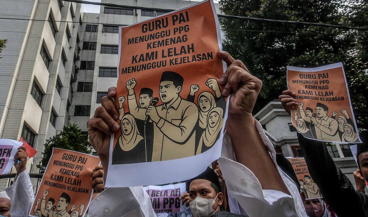 FOTO: Guru Agama Gelar Aksi Damai, Desak Percepatan PPG dan Peralihan ke Kemendikdasmen