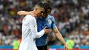 Atas dasar itulah, Edinson Cavani sebagai pewaris terakhir nomor punggung 7 dalam skuat Manchester United terkini merasa legowo menyerahkan kembali nomor tersebut kepada Cristiano Ronaldo yang dinilai lebih pantas dan berhak menggunakannya. (Foto: AFP/Jonathan Nackstrand)