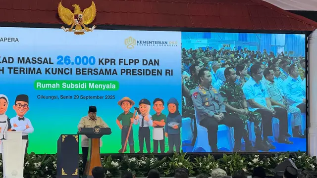 Prabowo di acara akad massal 26.000 KPR