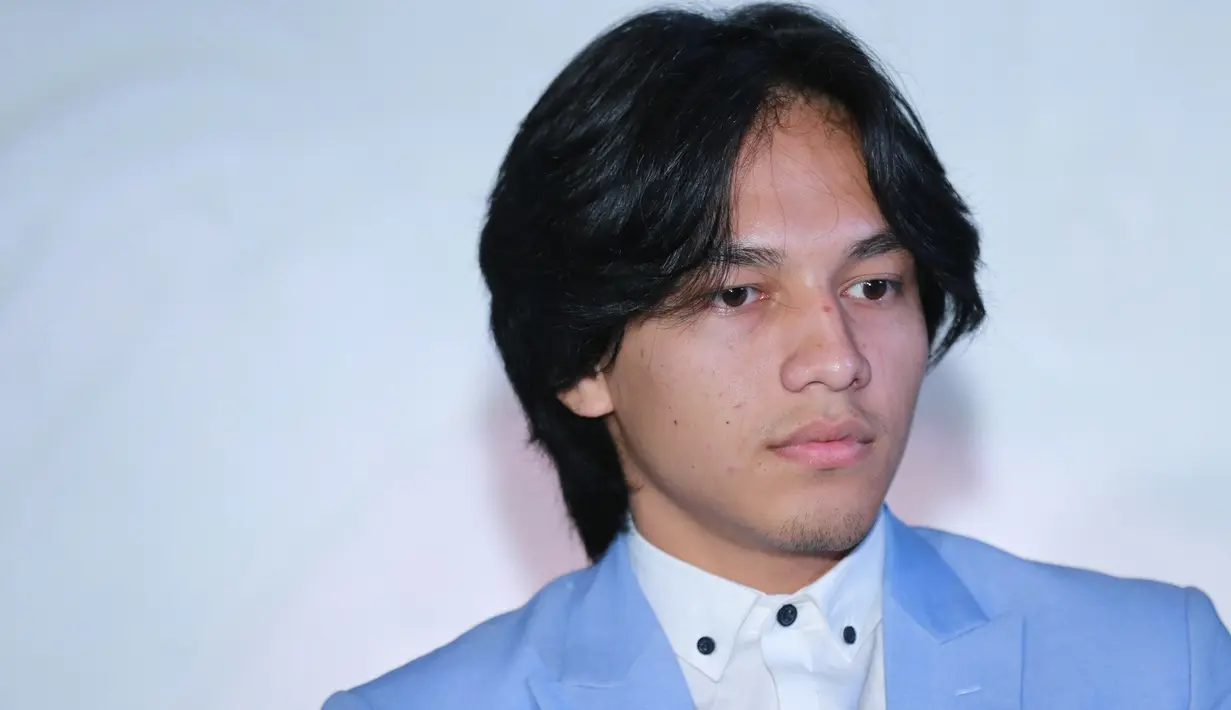 Seperti yang dikatakan Jefri Nichol, keseriusan tim produksi akan setiap detail adegan di film itu sempat memaksanya untuk terlihat total. (Adrian Putra/Bintang.com)